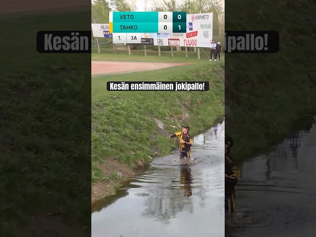 Kesän ensimmäinen jokipallo! 💦 #pesis #superpesis #finnish #baseball